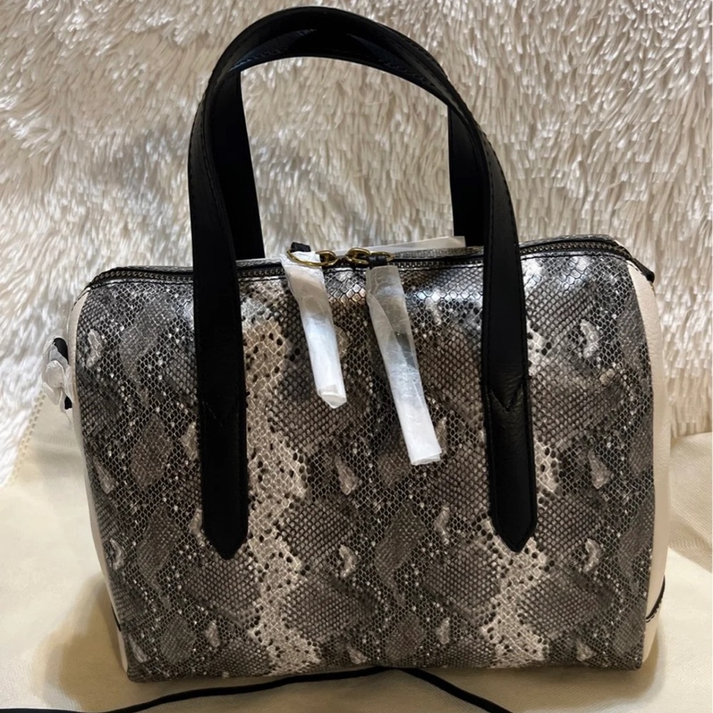 Fossil Sydney Satchel; Python